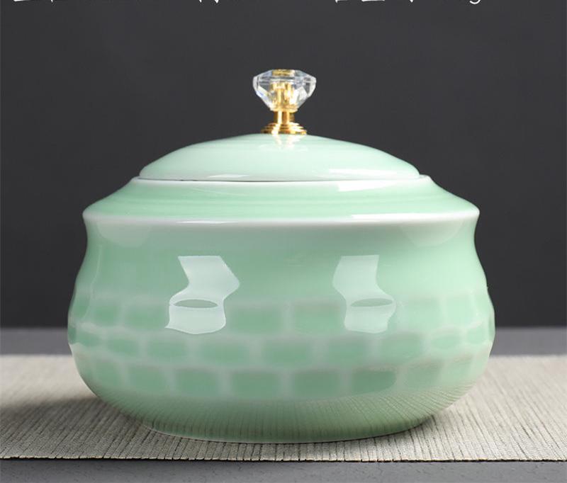 Chinese Style Large Capacity Ceramic Tea Storage Cans Sealed Pot For Kitchen Spices Organizer Celadon Porcelain Tea Coffee Jars
