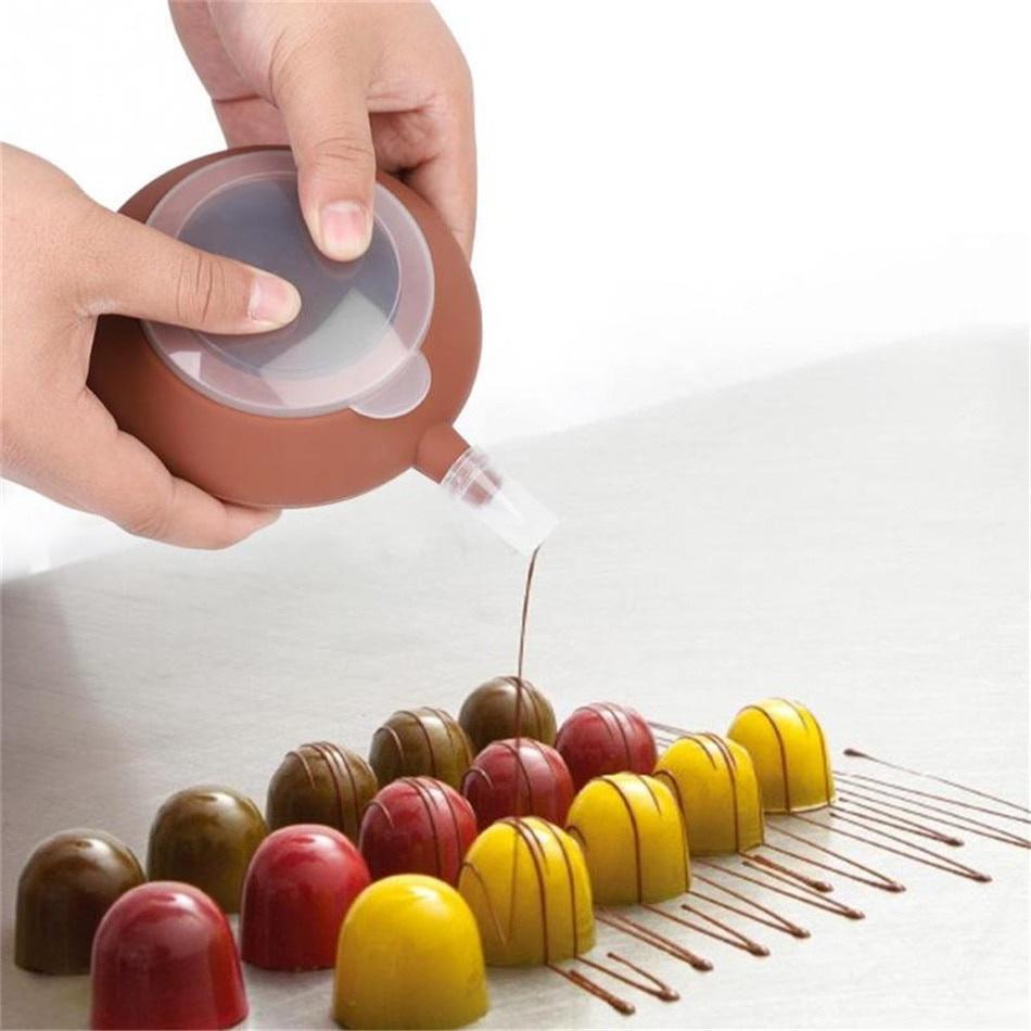 Bakery Silicone Cake Muffin Macaroon Piping Icing Baking Tool Pot 4 Nozzles Set for Kitchen Bakeware Tools