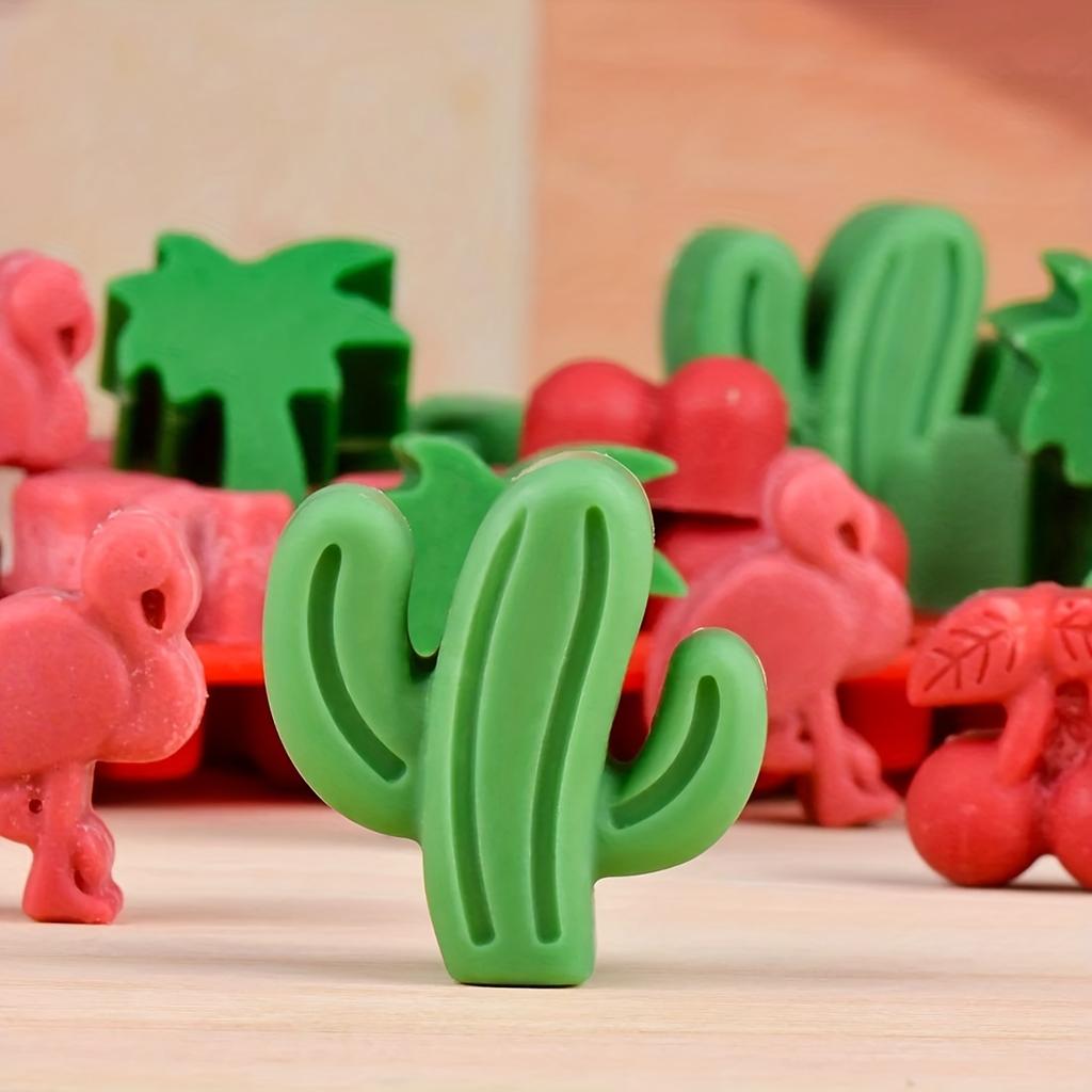 Hawaiian Cactus Pineapple Flamingo Ice Cube Tray Cartoon Flexible Food Grade Silicone Ice Mold for Soft Drinks Whisky Ice Maker