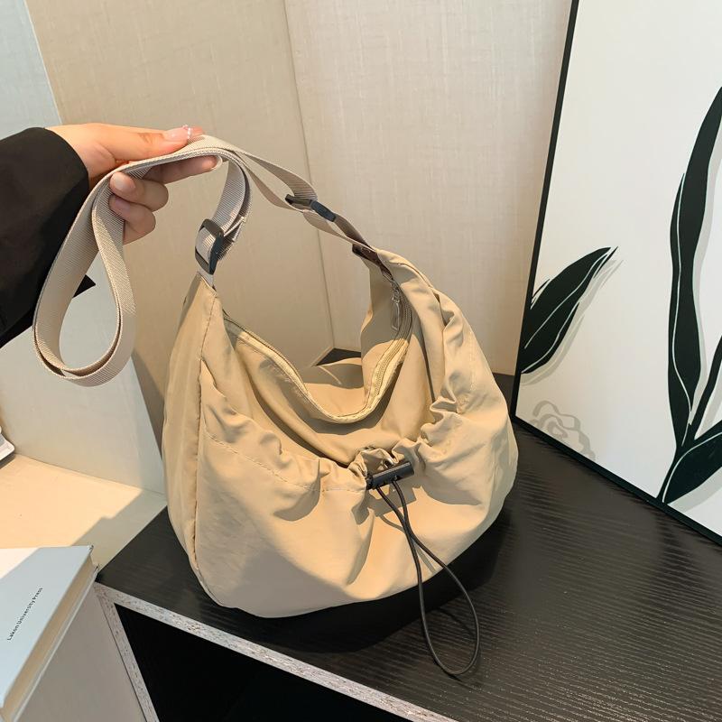 Casual Drawstring Canvas Shoulder Bag for Women Large Capacity Bucket Crossbody Purse Trendy Daily Handbag CLE