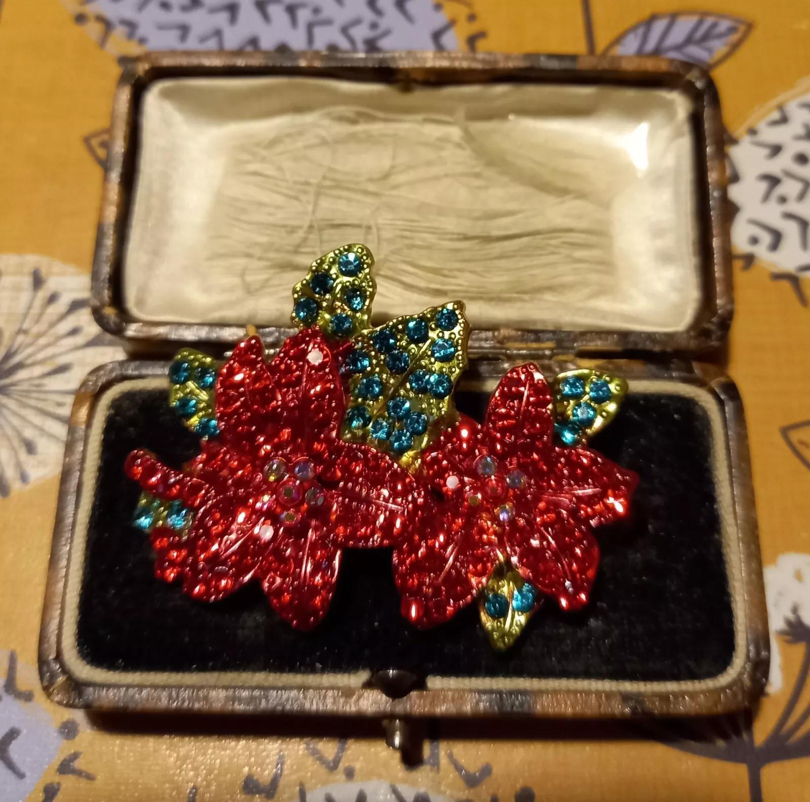 

Великолепная роскошная брошь-значок в виде цветка из цельного кристалла для женщин, девушек, для костюма, для вечеринки, дамский банкетный ювелирный аксессуар