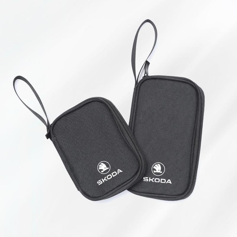CWWR6 Car Cable Drive Earphone Charger Protable Storage Bag For New Skoda Octavia Kodiaq Fabia Superb Karoq Yeti Rapid Mk3 Vrs Kamiq