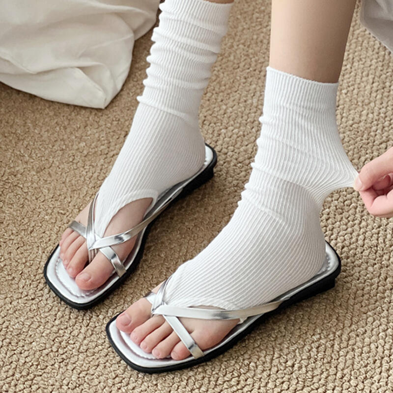 Tanini slipper socks, flip-flops, and socks gray