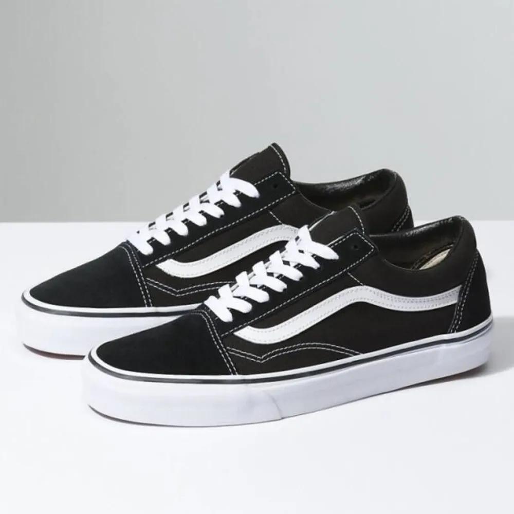 Vans Unisex Core Classic Old Skool VN000D3HY281 Black 130117 245