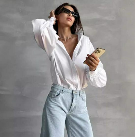 2026 Women's Lantern Sleeve Round Neck Shirt – European/American Style, Versatile & Comfy.