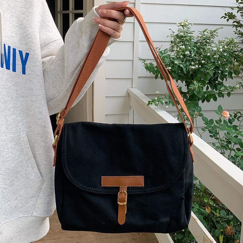 Wind large capacity canvas bag versatile retro simple casual commuting shoulder bag college student class messenger bag