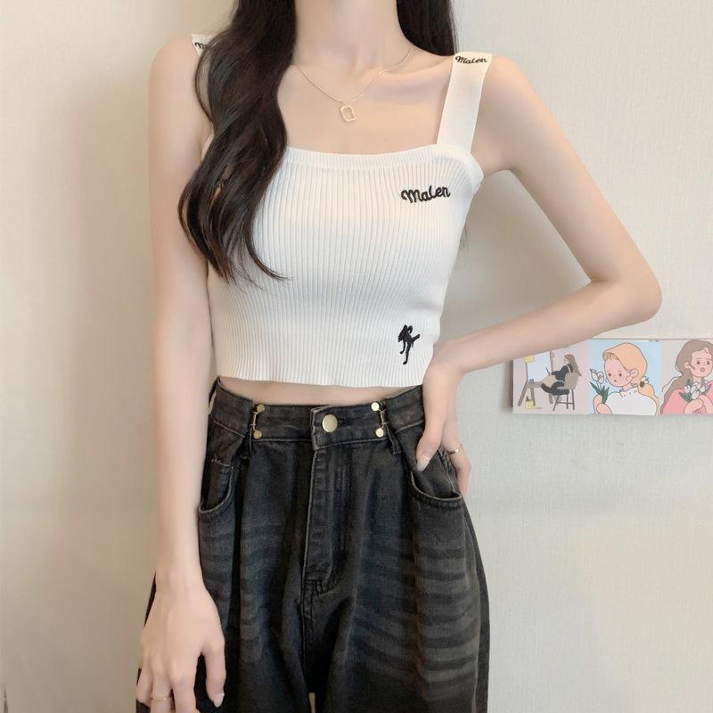 French niche design sense, sweet and spicy small suspender sleeveless top for women's summer short style with knitted bottoming vest inside