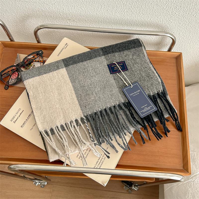 Vielseitiger, weicher und klebriger Karoschal aus Kaschmirimitat mit Quaste für den Winter, luxuriös, neu, modisch, verdickter, warmer Schal für Damen