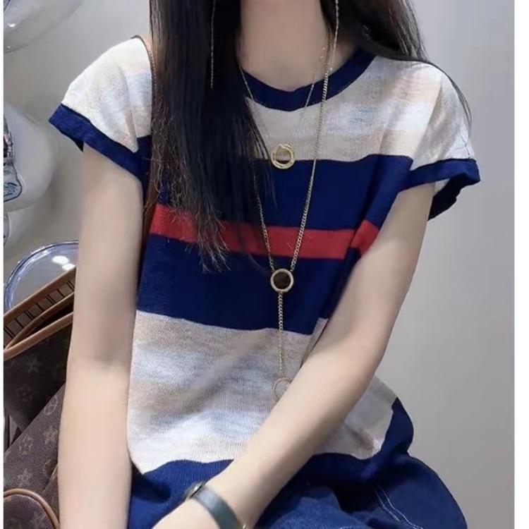 Fashion Design Sense Striped Short-sleeved Knit Sweater Women Summer Niche Fashion Temperament Loose Tops Casual Essential Slim Fit Pullovers Tees