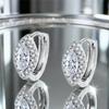 Süße Weibliche Weiße Zirkonstein Creolen Vintage Mode Silberfarbe Hochzeit Für Frauen