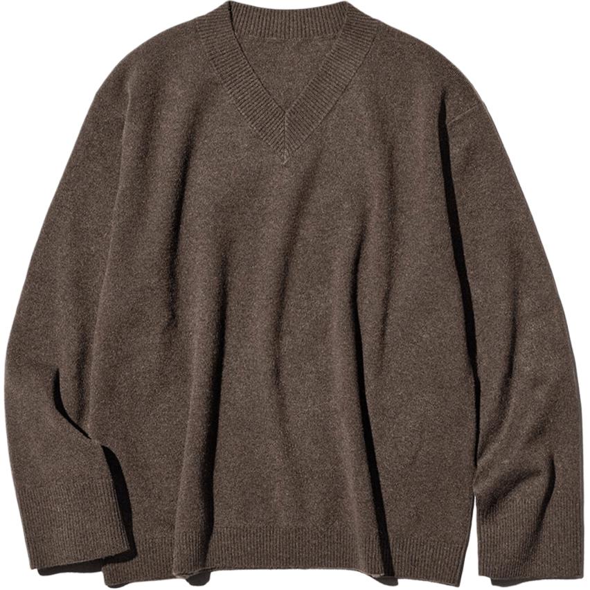 Uniqlo Comfortable Loose V-Neck Pullover Sweater Women Sweater 486320-38
