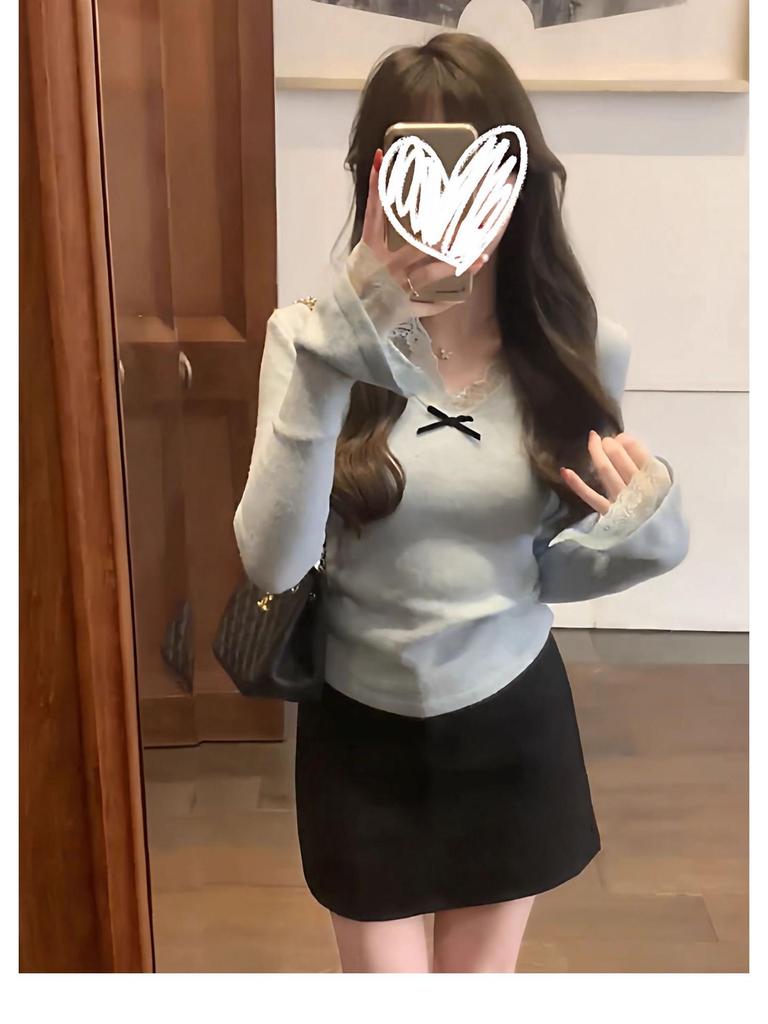 Women's Slim Fit Lace Trim Plush Base Layer Shirt, Autumn/Winter Warm Long-Sleeve T-shirt.