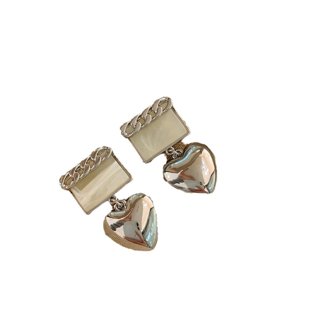 Simple And Easy To Match, Cold Wind Three-Dimensional Love Earrings, Personalized And Unique Design Earrings, Earrings.