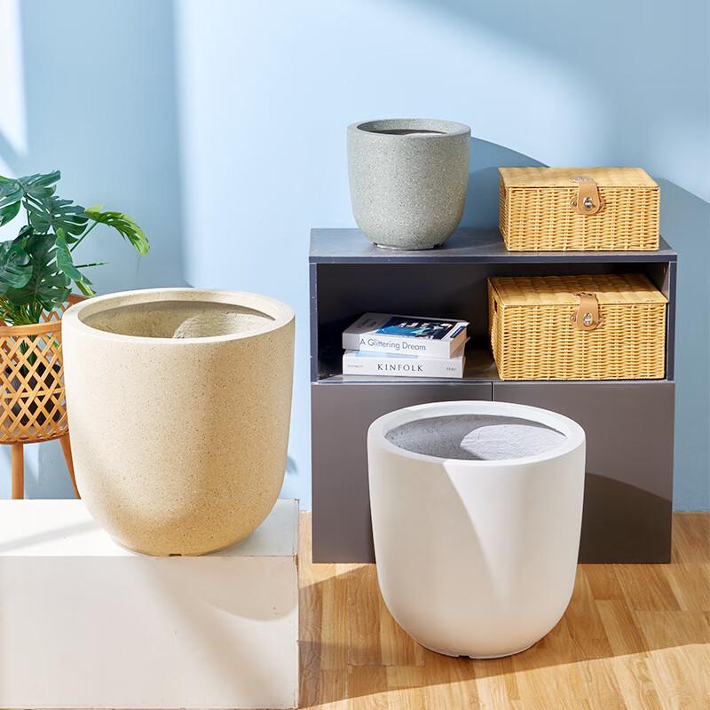 Lieve Minimalist Concrete Planter