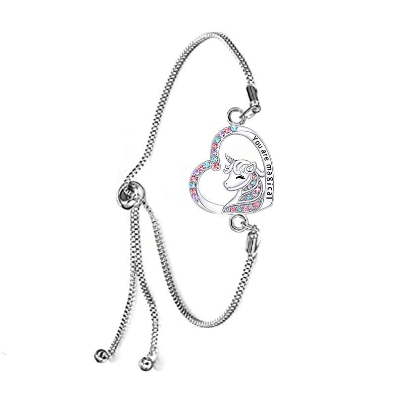 Krásná sada náhrdelníku a náušnic s motivem jednorožce a barevným přívěskem ve tvaru srdce