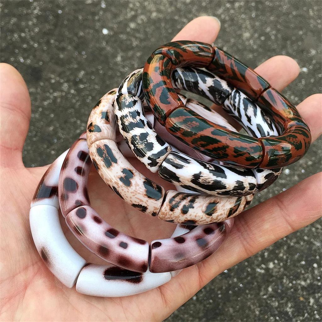 Vintage Dark Series Fun Leopard Series Print Acrylic Stackable Bracelets Women Resin Stretchy Bracelet 2025 Trend Jewelry