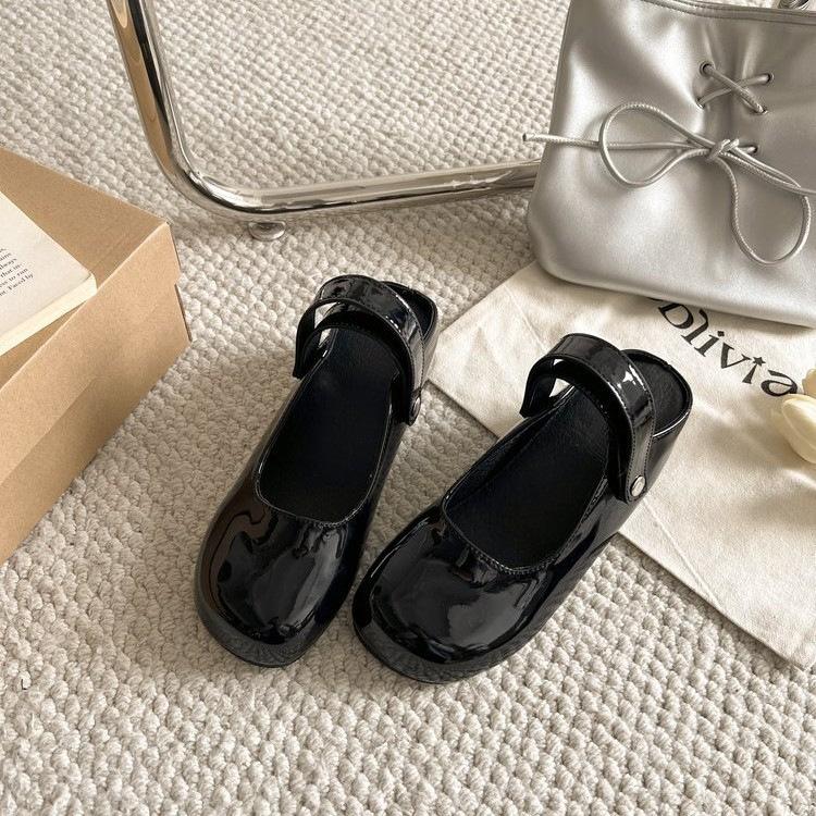 French sweet Mary Jane shoes for women's 2025 new models can be worn twice, and the inner height of the bag head slippers increases for small peo