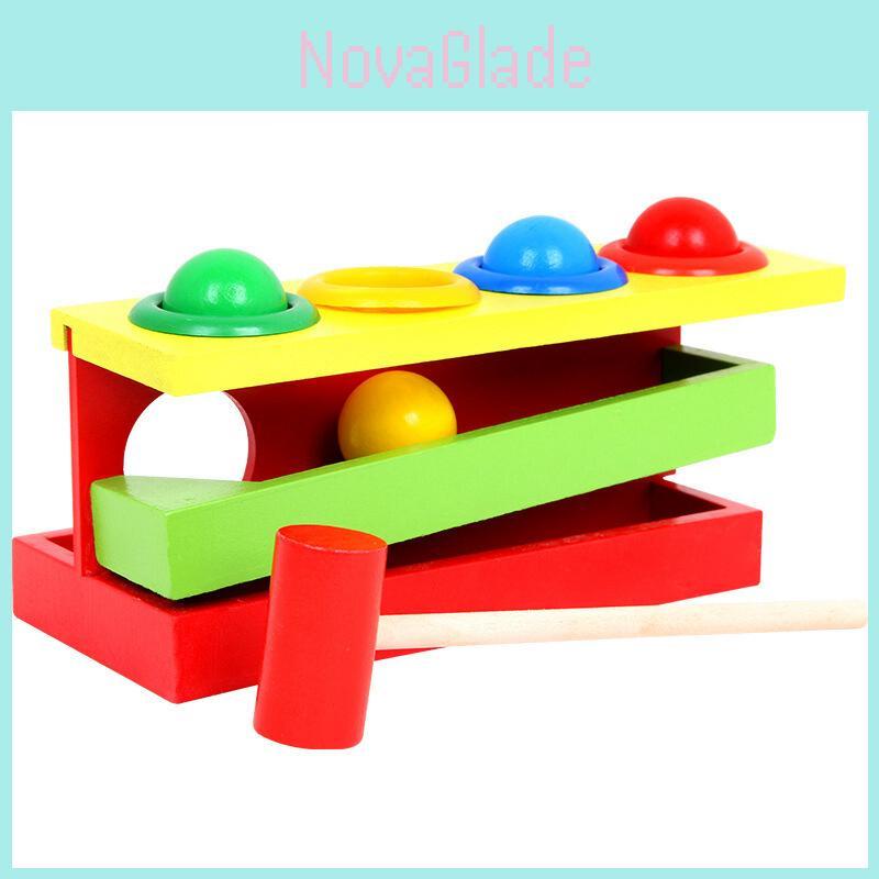 Interaktives Ballspiel mit Holz zum Zuordnen von Farben, Hämmern und Spielen für Kleinkinder im Alter von 1-2-3 Jahren