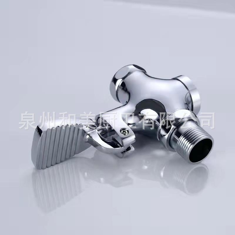 Foot-Pedal Flush Valve Toilet Copper Foot-Operated Squatting Commode Delay Luxury Manufacturer Foot-Pedal Style