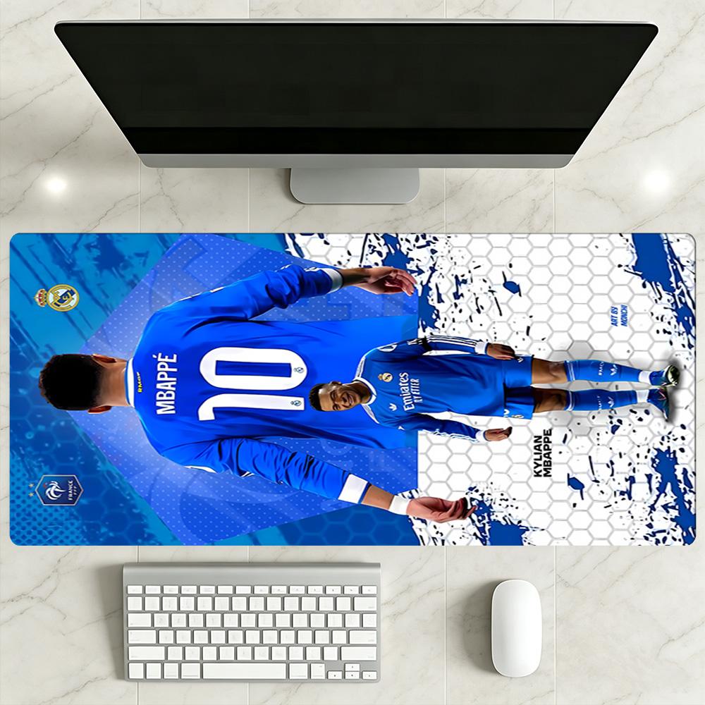 Mbappé Soccer Legend Blanket Durable Comfort Suitable for Sofa Bedding Livingroom for All Seasons Warmthful Decor