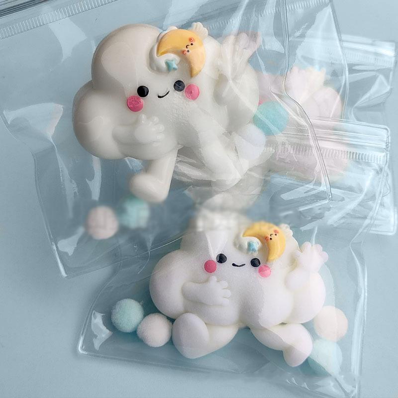 Latest Cloud Pinch Press Gentle Recovery Decompression Toys Creative Cloud Pinch Soft Glossy Flocking Stress Relief Vent Sensory Toy