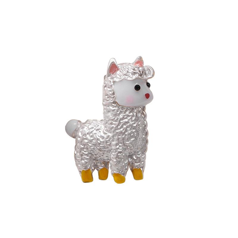 Cute Animal Alpaca, Elegant, Fashionable and Exquisite Sheep High-end Pressed Brooch
