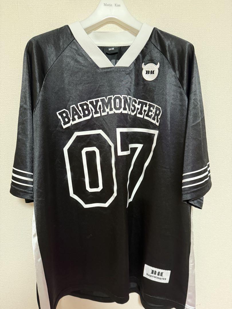 

[Б/У] Футболка BABYMONSTER