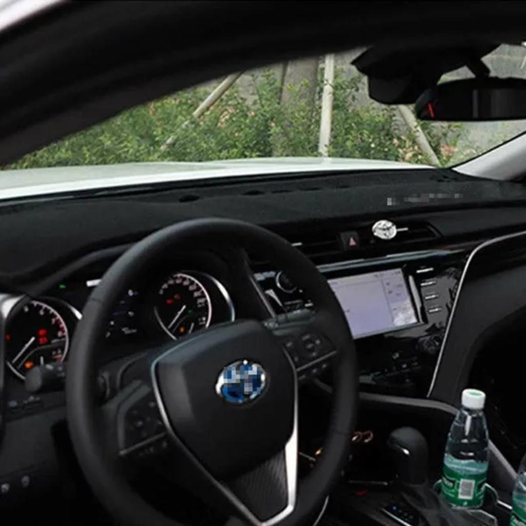 1 szt. Czarna osłona deski rozdzielczej chroniąca przed słońcem mata przeciwsłoneczna podkładka na lata 2018-2020 TO/YOTA CA/MRY