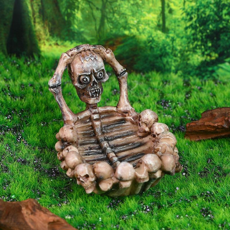 New Halloween Skull Resin Ashtray Home Living Room Coffee Table Desktop Decoration Fashionable Office Ashtray