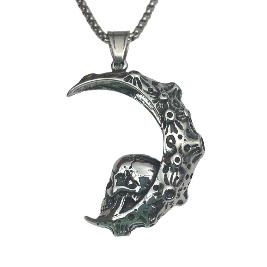 Vintage Punk Crescent Crescent Skull Men'S Stainless Steel Pendant Necklace Domineering Fashion Personality Street Accessories