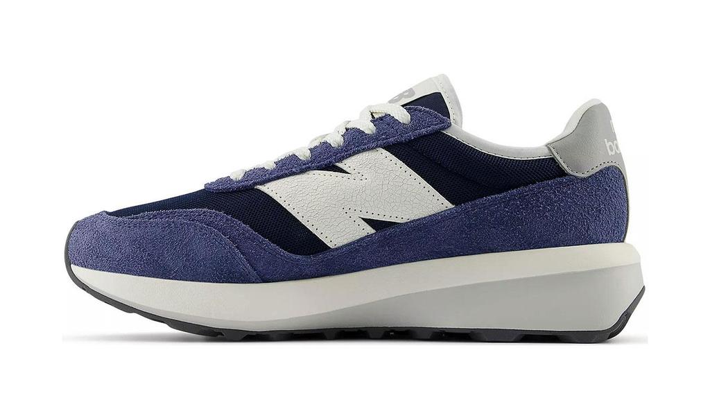 Sneakers New Balance Navy Blue U370