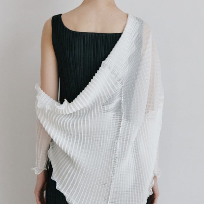 Midocheu Pleated Bolero Scarf