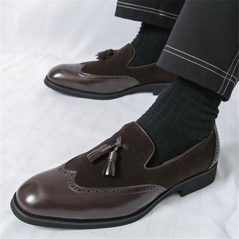 Designer New Men's Pointed Suede Leather Mixed Patchwork Wedding Dress Brogues Shoes Male Tassels Loafers Zapatos Hombre