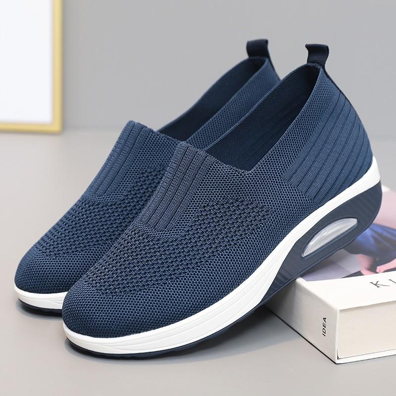 Damenschuhe Herbst neu fly-gewebtes Mesh Sockenmund dicksohlige Freizeitschuhe atmungsaktive und leichte Sportschuhe