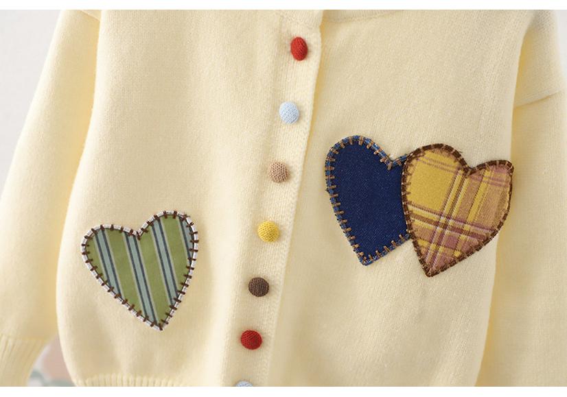 2025 Spring Heart Pattern Sweater for Girls - Versatile Knitwear for Kids