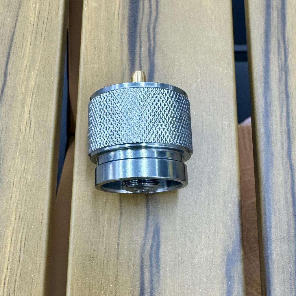 Portable Self-Locking Gas Tank Adapter with Anti-Roll Bracket for Camping Stoves