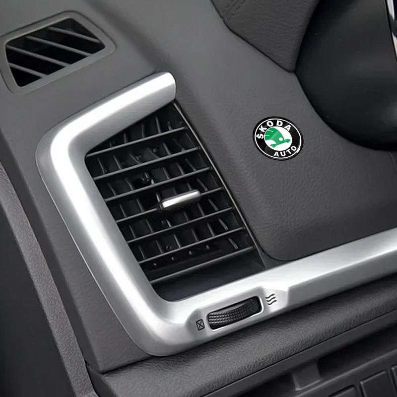 2/4/6 ks Samolepka na klíčovou dírku zámku dveří auta Znak Ochranná samolepka na auto pro Škoda Octavia Enyaq Rapid Karoq Derivati Fabia Kodiaq Kamiq Superb Yeti