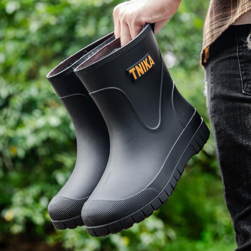 New men's rain shoes short tube non-slip water shoes bundle mouth rain boots non-slip middle tube fashion wear warm water shoes men