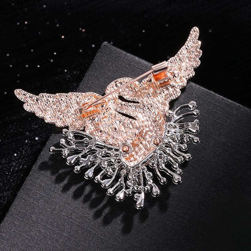 Shinning Flying Swan Brooches For Women Girls Elegant Brooch Temperament Pins Versatile Corsage Gifts