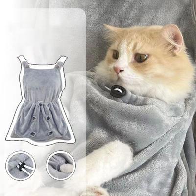 Cat Carrier Apron With Holes Outdoor Travel Small Cat Dogs Hanging Chest Bag Sleeping Pocket Winter Plush Pets Carrier Pouch