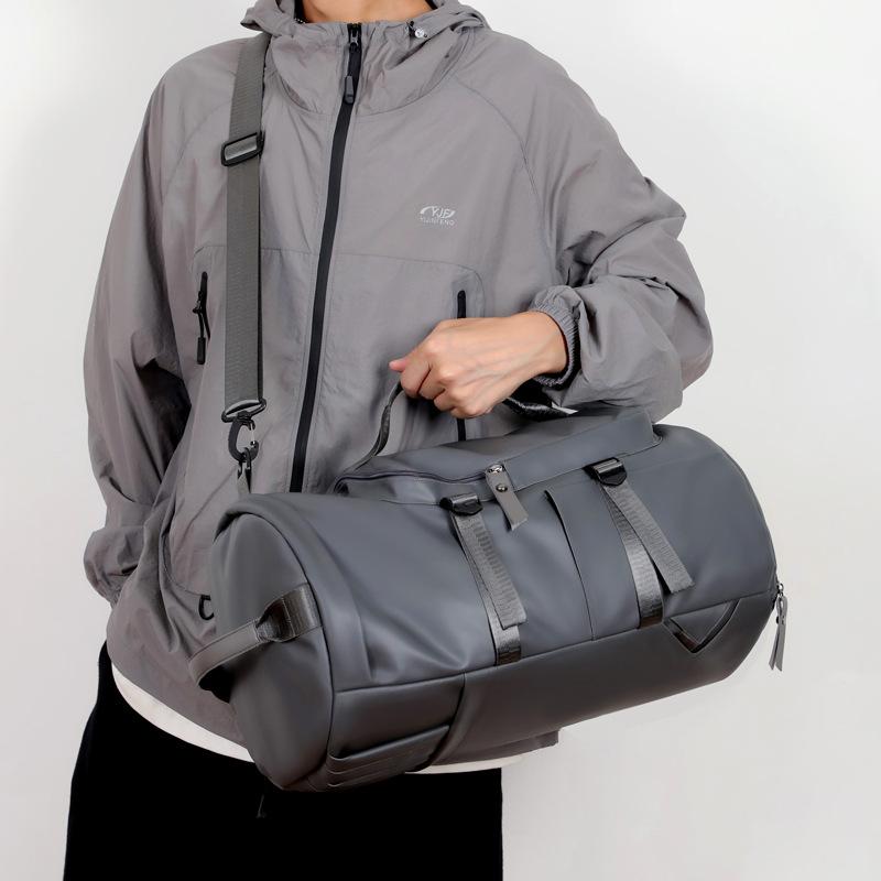 Travel Backpack for Men's Sports Wet and Dry Fitness Bag for Men's Training Handheld Shoulder Crossbody Bag