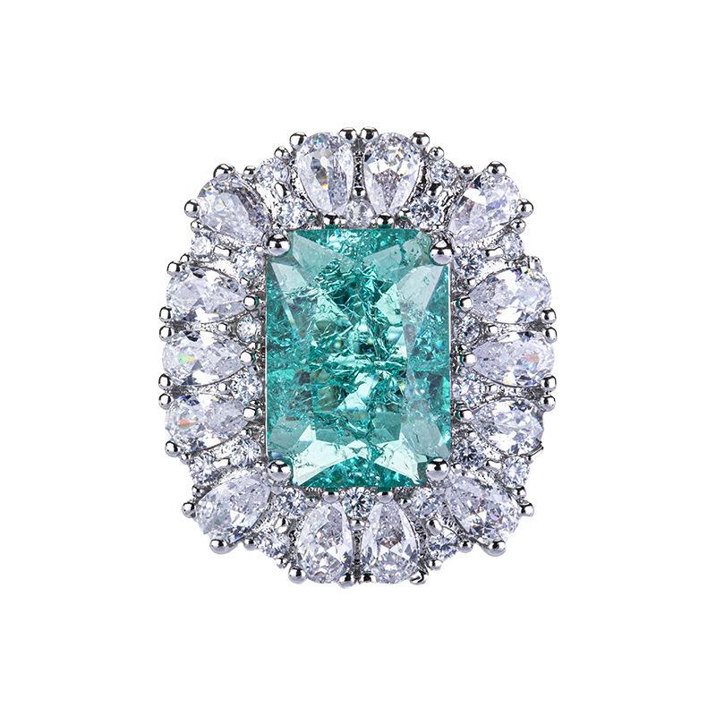 Leichter Luxus Diamantbesetzter Smaragd Diamantring für Damen High-End Luxus Fingerring Hand