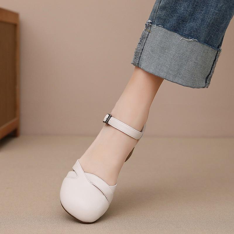 New Summer Soft Cowhide Hollow Woven Sandals Thick Heel Women's Shoes Breathable Medium Heel Shallow Mouth Single Shoes