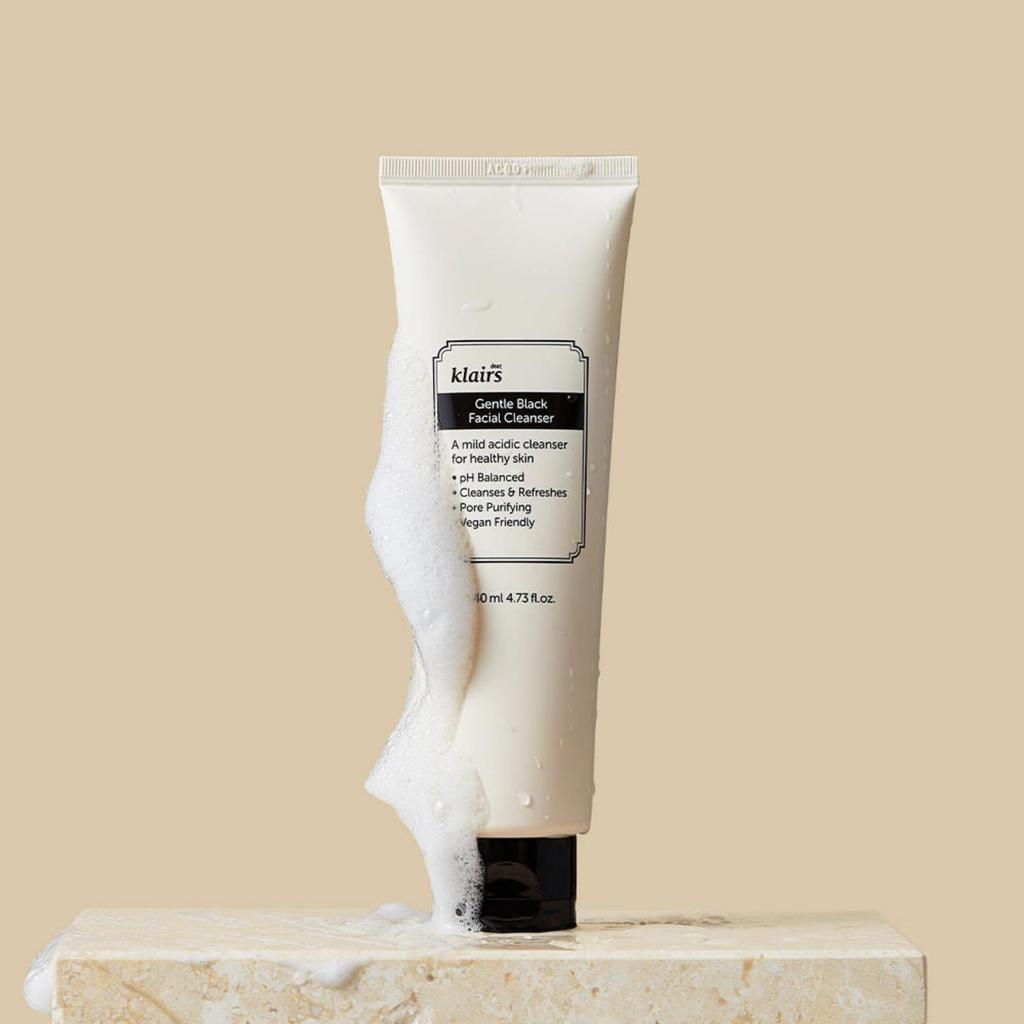 Klairs Gentle Black Facial Cleanser 140ml
