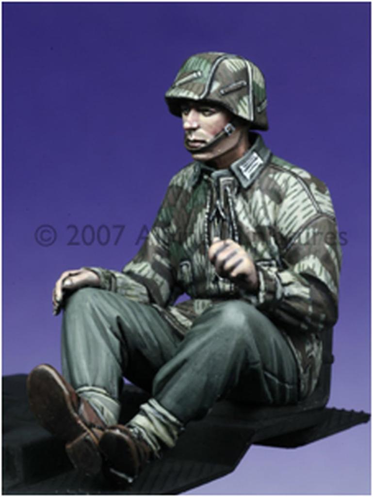 Alpine Miniatures SdKfz 251 Driver Resin Kit AM35029 1/35 (Person)
