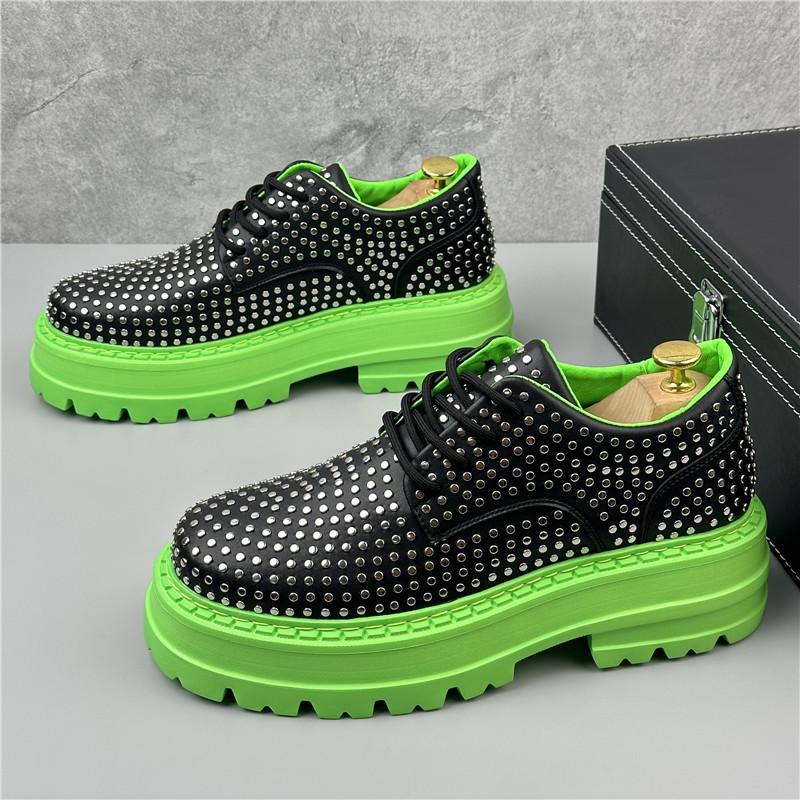 Luxury Designer Men's Charm Punk Rock Rivet Thick Bottom Shoes Male Causal Flats Moccasins Walking Sneakers Zapatos Hombre