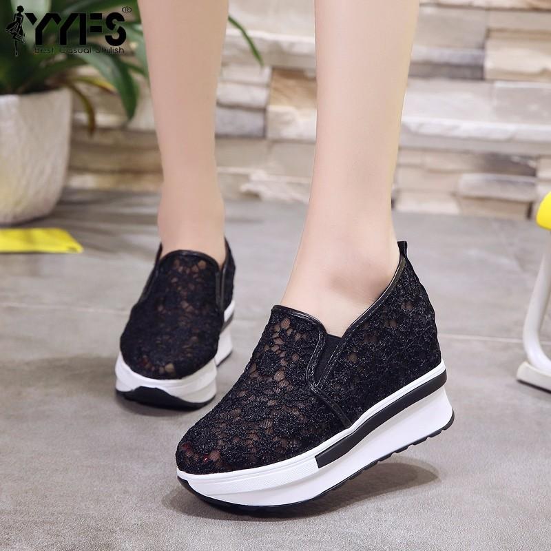 

Women s Lace Platform Sneakers 35 чорний