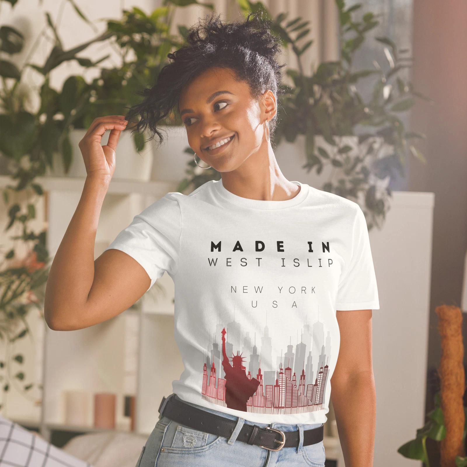Place Of Birth Hometown West Islip NY State Skyline T-Shirt L