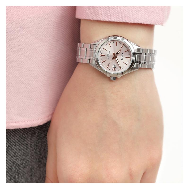Casio STANDARD Series Fashionable Business Casual Pointer Display Tri-fold Buckle 50 Meters Waterproof Quartz Movement Stainless Steel LTP-1308D-4AV