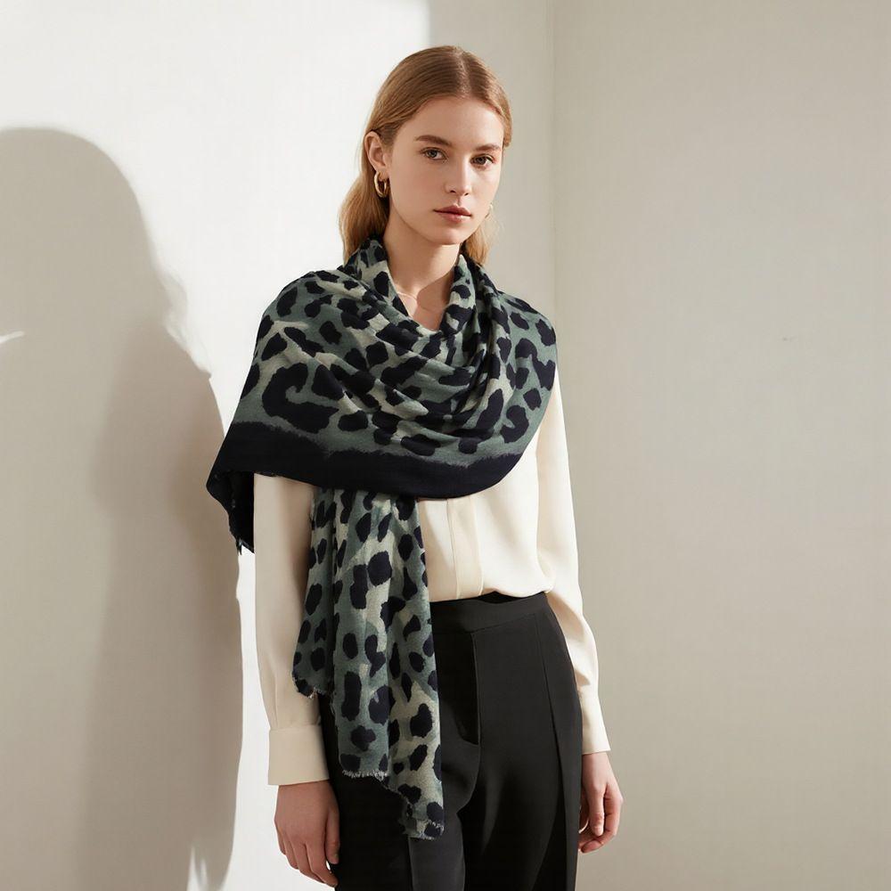 Wool Women's Shawl Leopard Print Lady Scarves Wraps Fashion Foulard Pashmina Hijabs Hijab Use